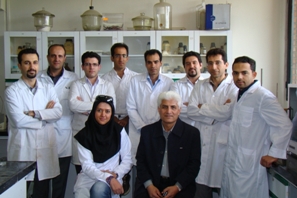 <br />First Row: Dr. Mehran Kurdtabar - Mahmood Fakoorpour - Rohollah Soleyman - Navid Nikooseresht - Mahdi Akhlaghi - Behzad Faraji - Dr. Hossein Ghasemzadeh - Alireza Shirazi<br />Second Row: Morassa Samadi - Prof. Ali Pourjavadi